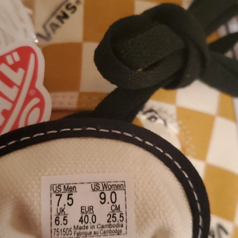 VANS SNEAKERS - Picture 9 of 10